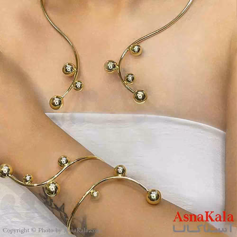 نیم ست زنانه پینترستی  شامل گردنبند و دستبند طرح یک پیچ و گوی  ترند رنگ دورنگ کد NIM14907W