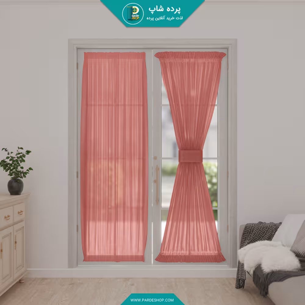 پرده پشت پنجره ای جنس حریر مات رنگ قرمز