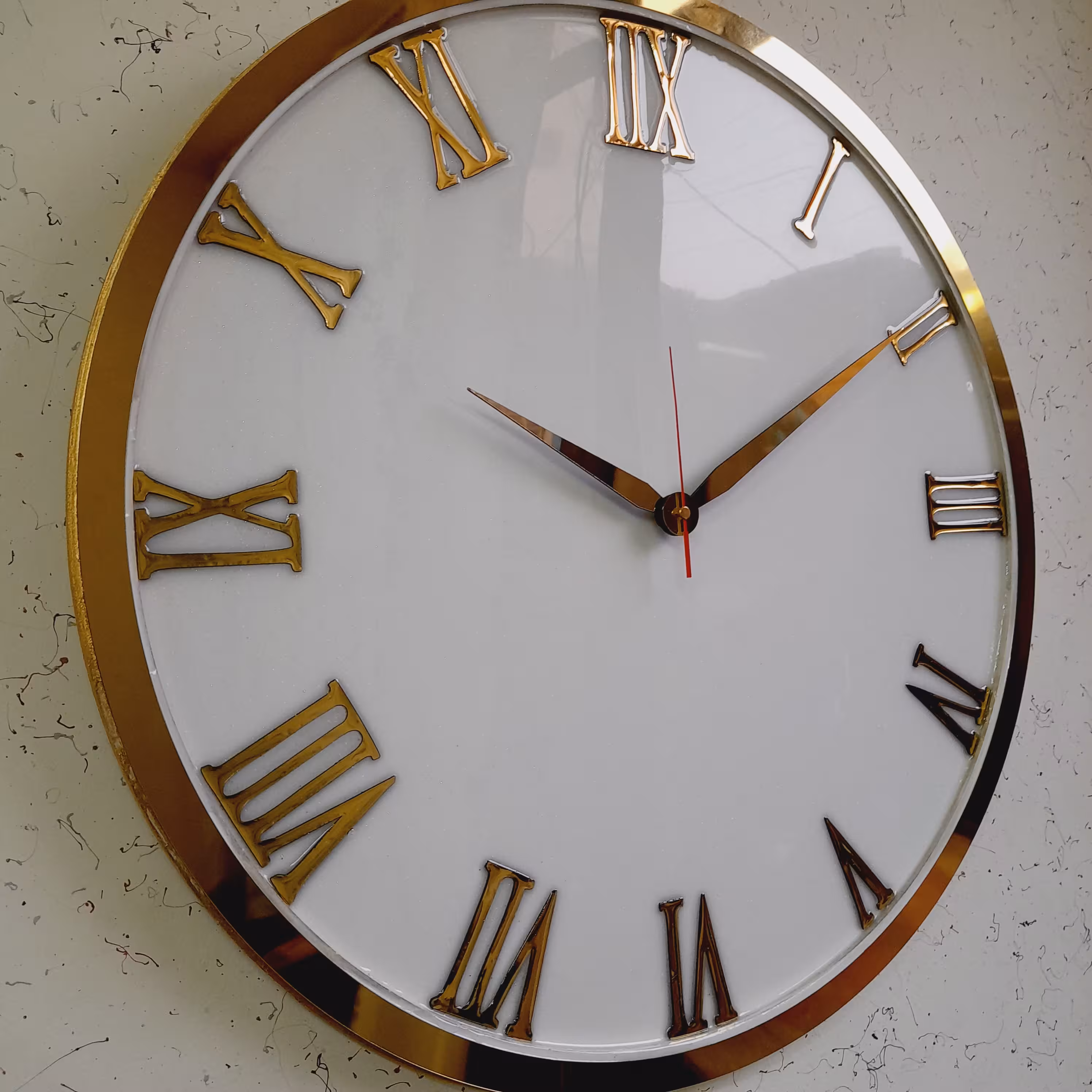 ساعت دیواری  سفید ساده