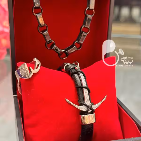 ست گردنبند و انگشتر و دستبند رولکس حک شده چرمی