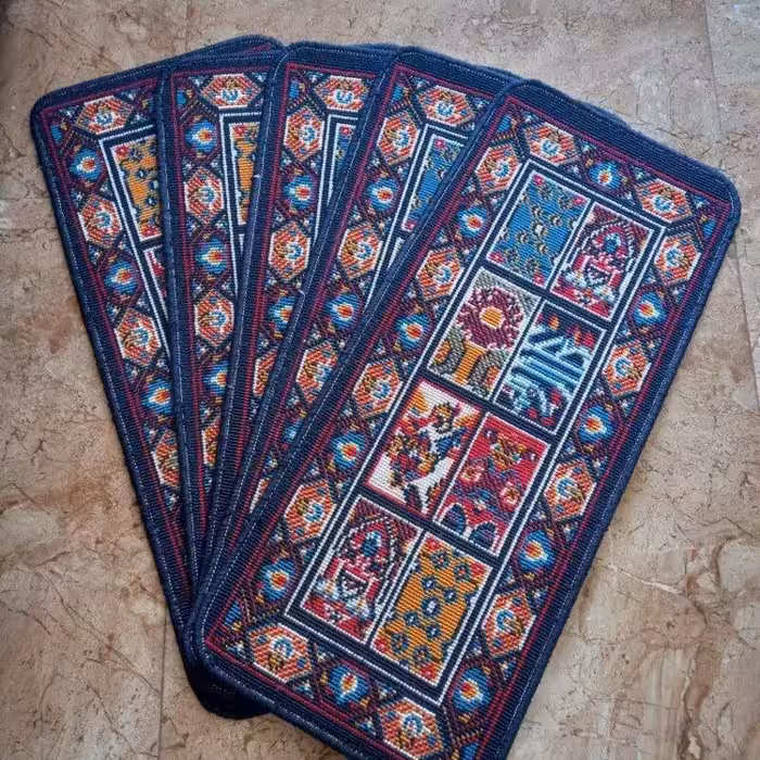 روپله ای گلیم طرح خشتی سرمه ای(70در30)(هزینه ارسال باخریداروپس کرایه میباشد)