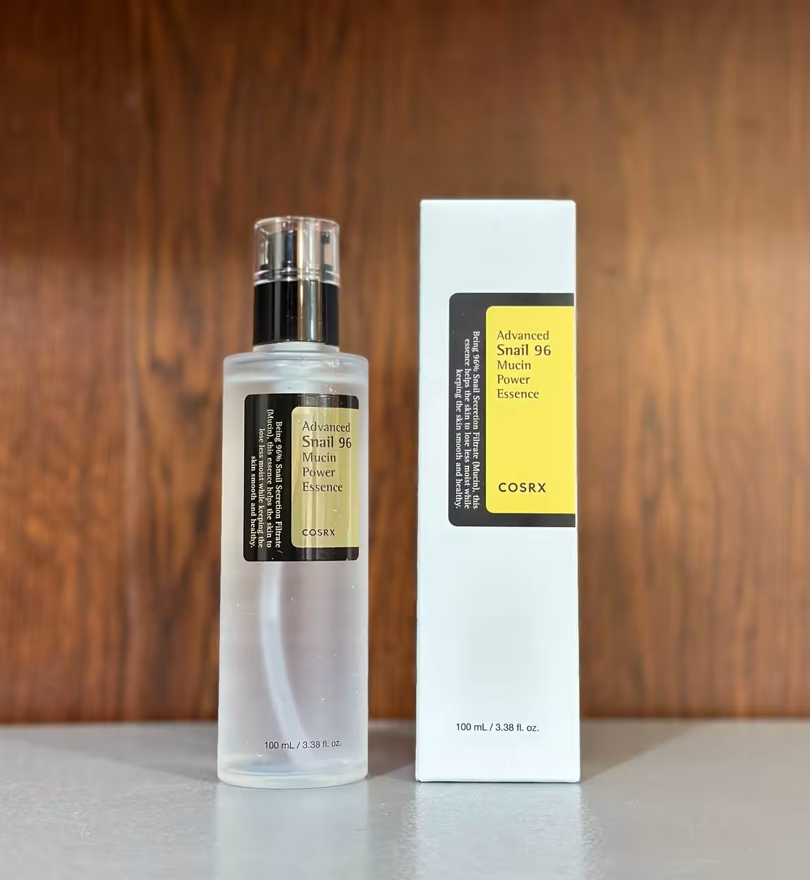 اسنس حلزون کوزارکس محصول کره 100میل آبرسان و مرطوب کننده پوست