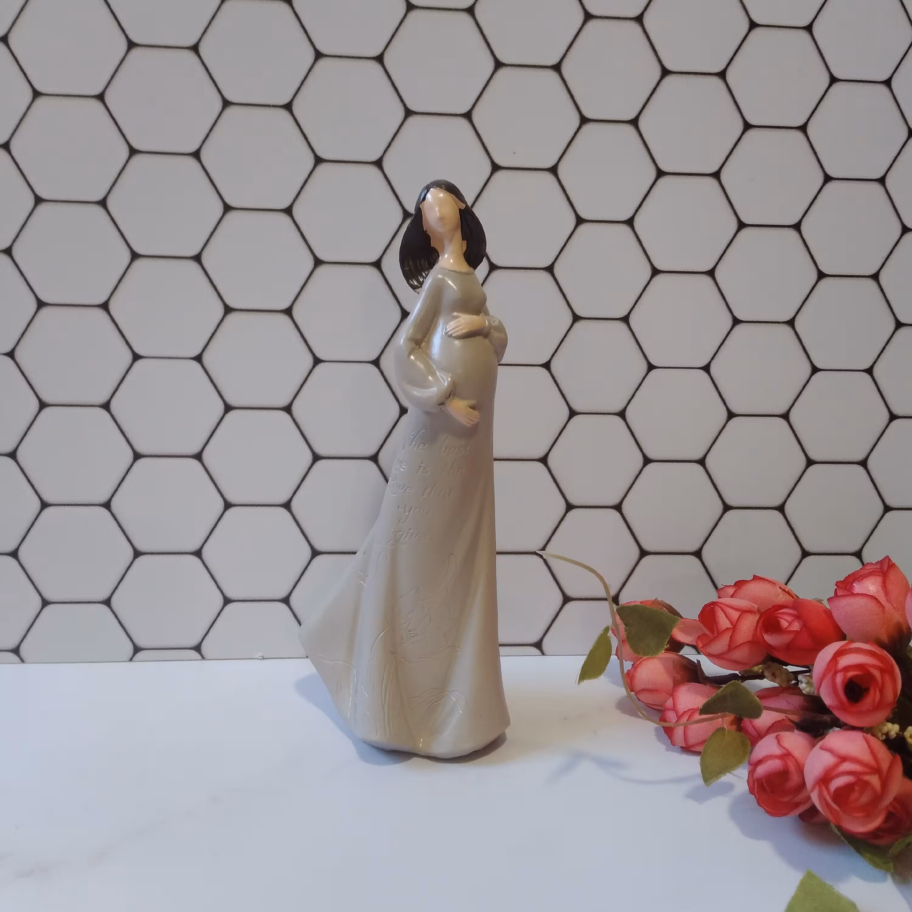 مجسمه مادر باردار ( حامله ) با جنس پلی استر خارجی قابل شستشو مناسب هدیه