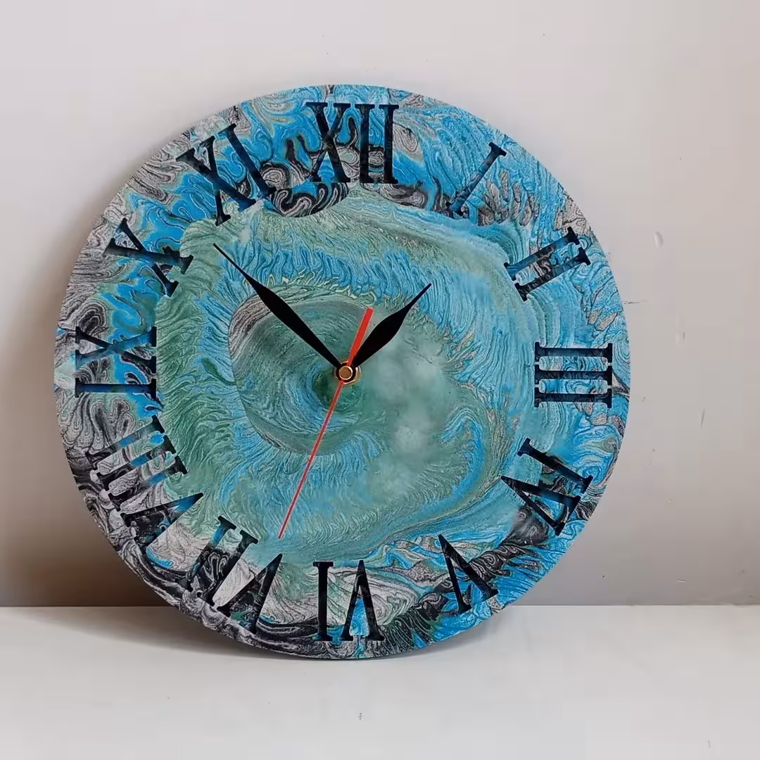 ساعت دیواری سنگی با رنگ فیروزه ای