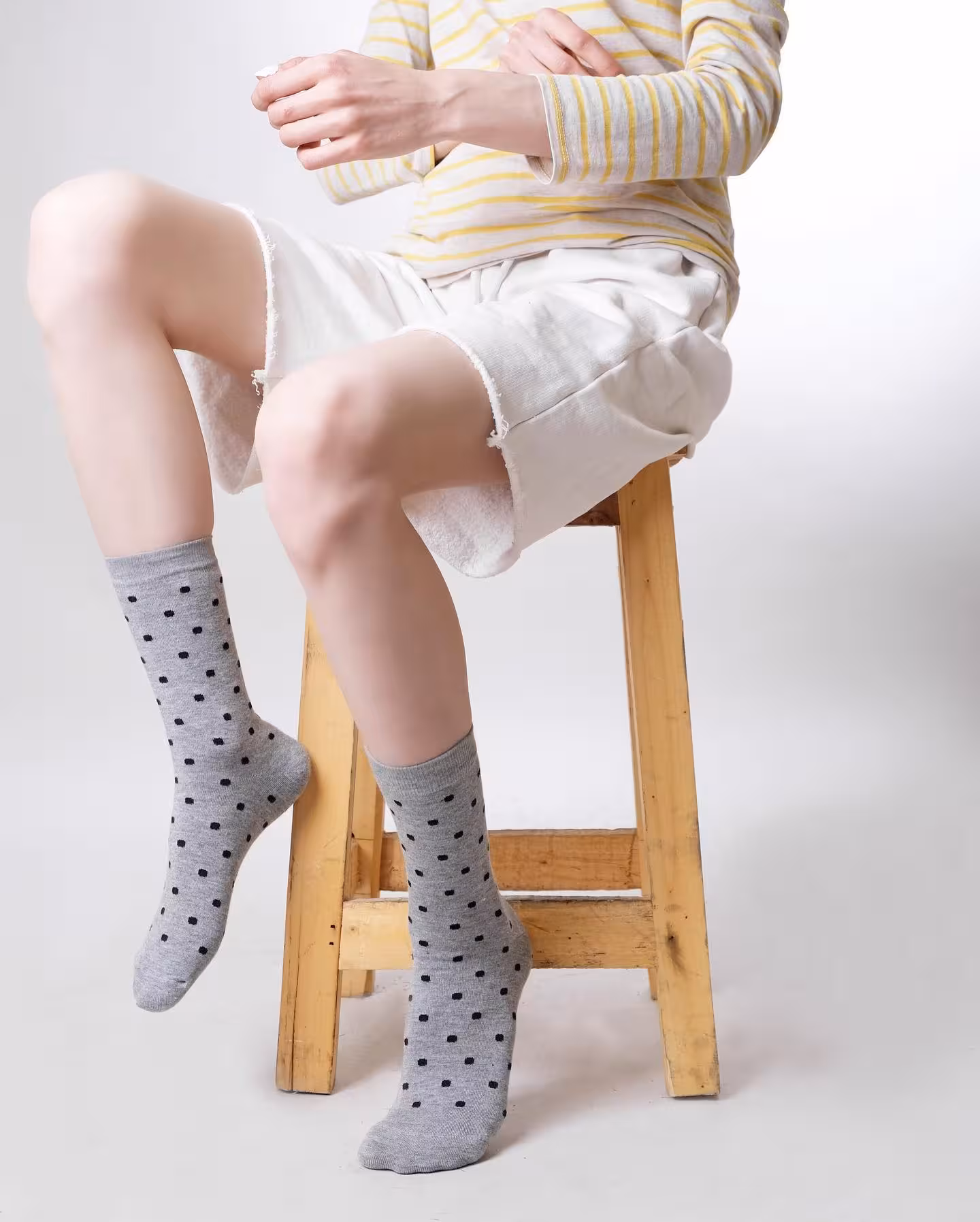 جوراب ساقدار بوم طرح توپی ریز طوسی