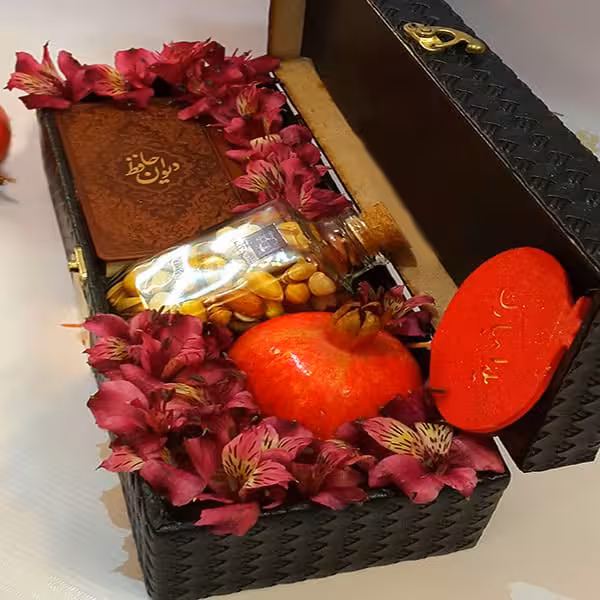 پک هدیه شب یلدا شماره y28