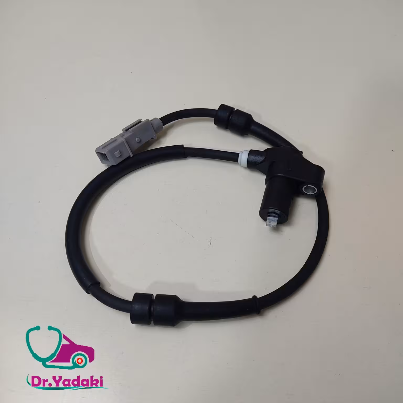 سنسور سرعت چرخ جلو اچ سی کراس (H30) شرکتی ایساکو اصل 0920703410