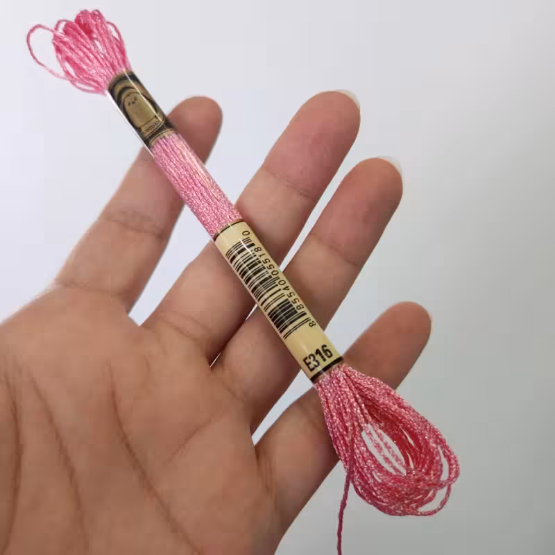 نخ زری دار پنگوئن کد e316