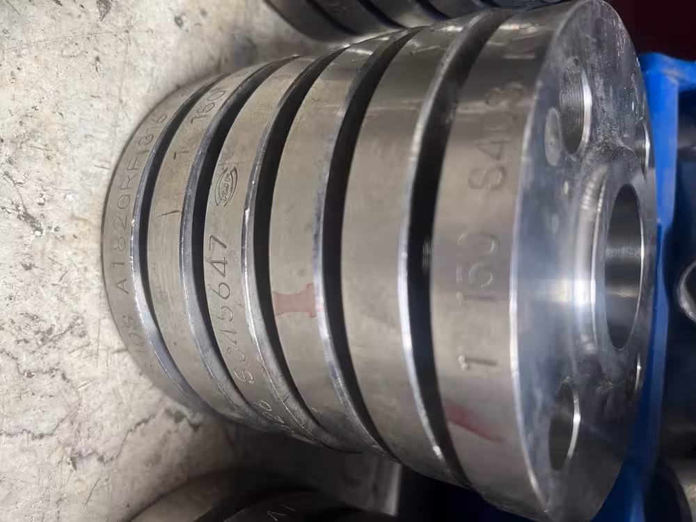 فلنج ساکت ولد 1 اینچ استنلس استیل ریس فیس رده 40 کلاس 150  از جنس  A SA182/F316