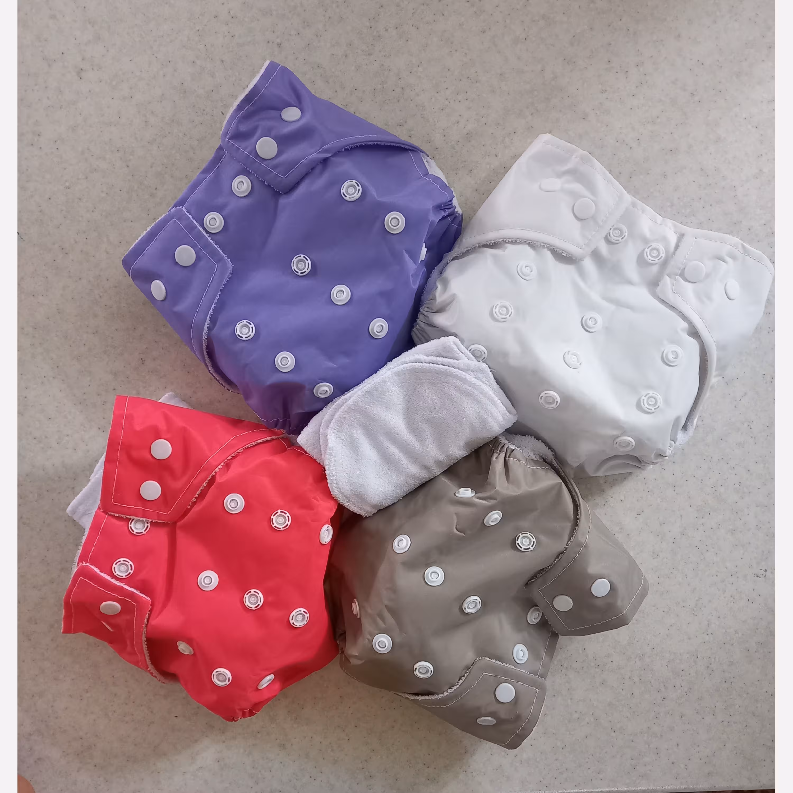 پک 4عددی پوشک دائمی فری سایز