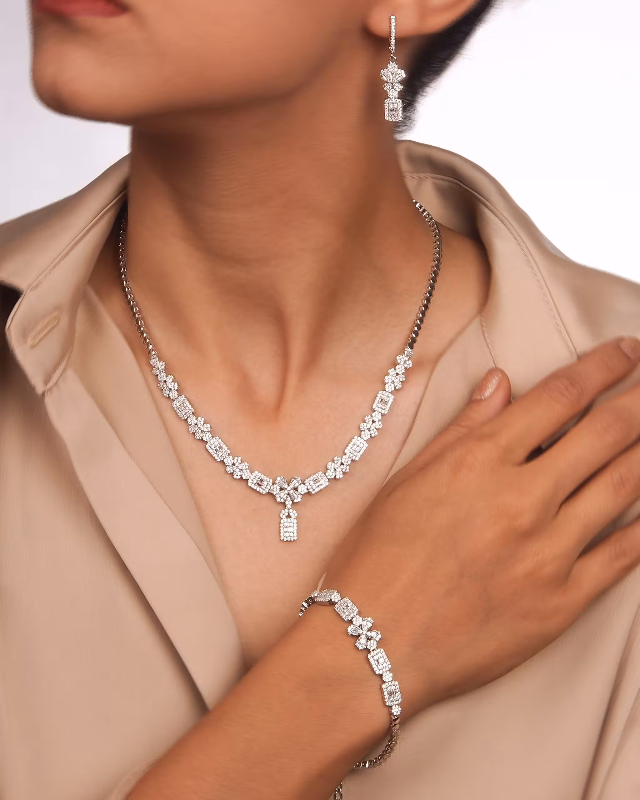 سرویس نقره امرالدکات جواهری زنانه کد 60742