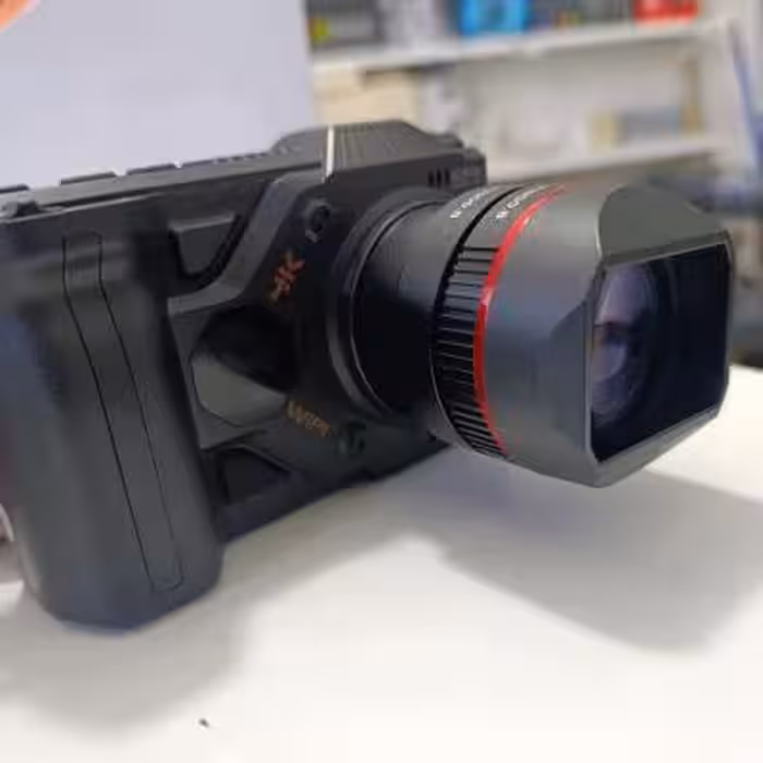 دوربین عکاسی و فیلمبرداری فوق حرفه ای 52 مگاپیکسلی