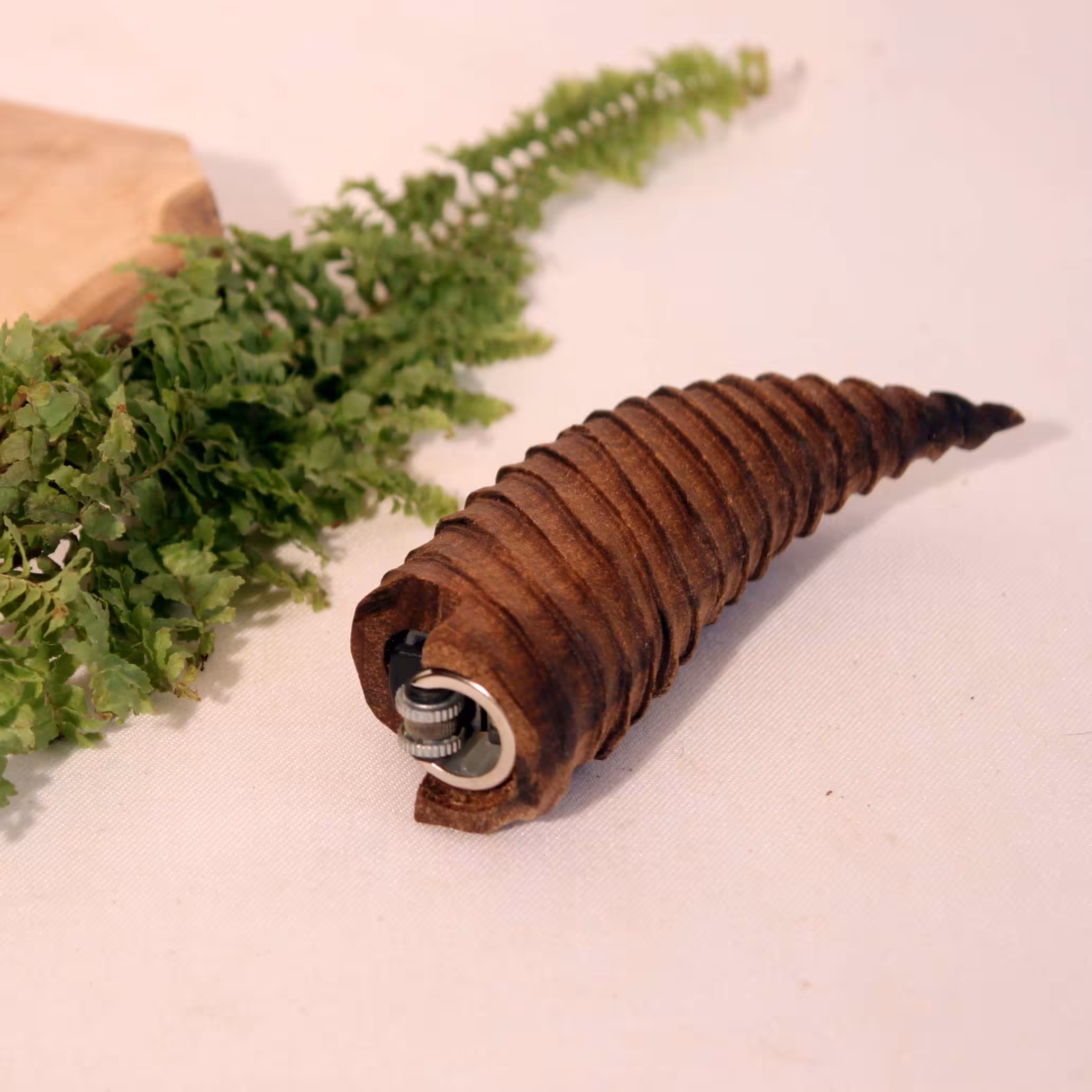 فندک سنگی طرح شاخ ایوار دستساز چوبی کد 102495