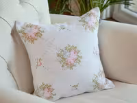 کاور کوسن انگلیش هوم طرح Pale Roses