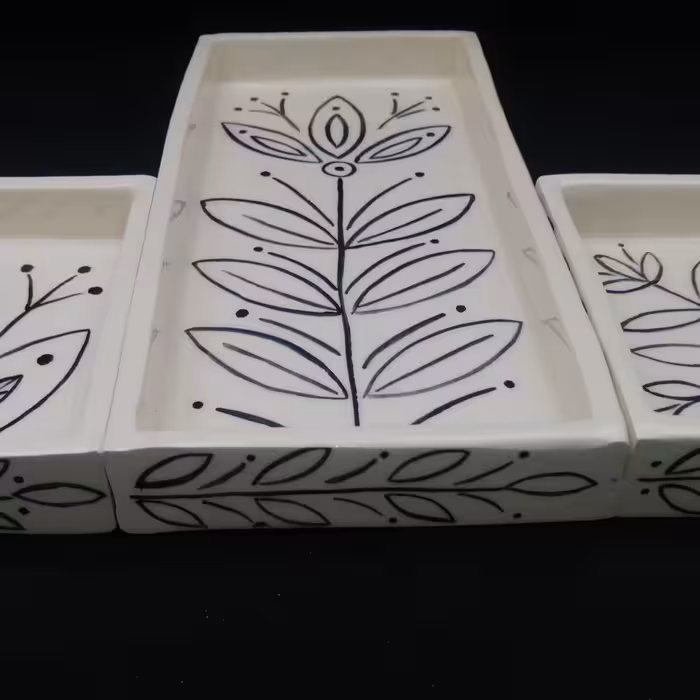 شیرینی خوری سرامیکی هیوا طرح میخک کد 10919380 مجموعه 3 عددی