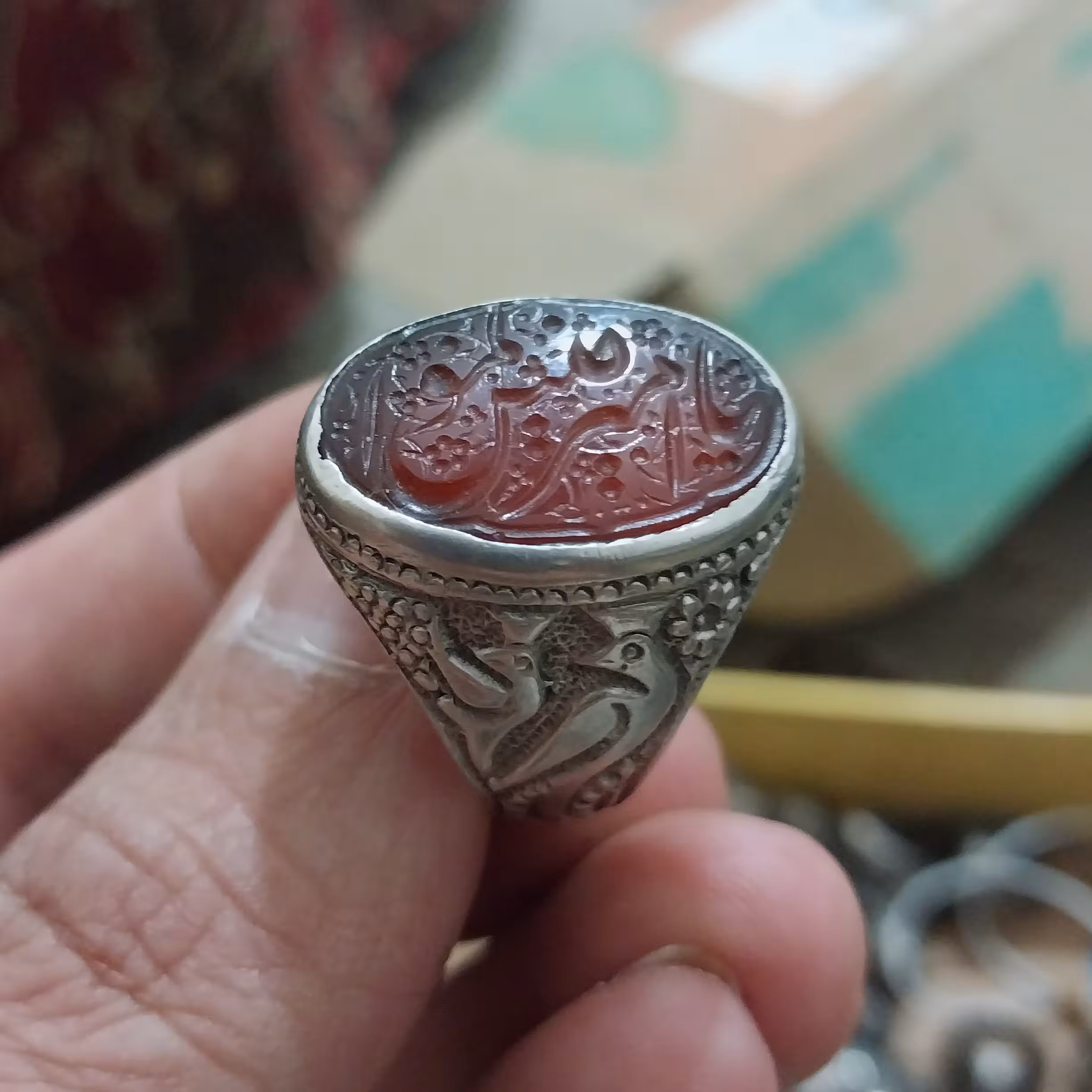 انگشتر نقره 925 عقیق سرخ یمنی خطی دستساز و دستنویس بسیار کهنه