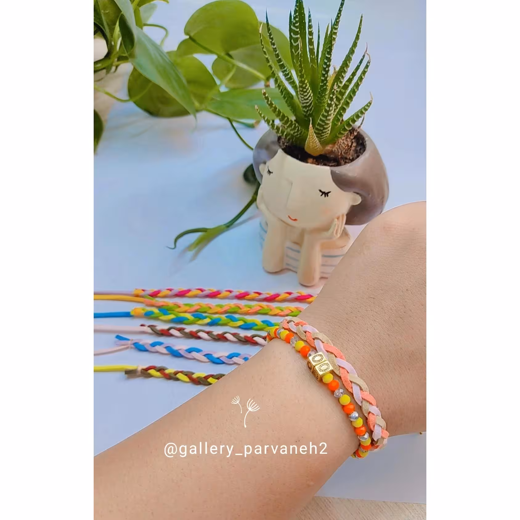 دستبند بند چرمی فانتزی در چند طرح