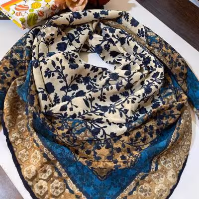 روسری زنانه سوپر نخ گارزا طرحدار بسیار شیک