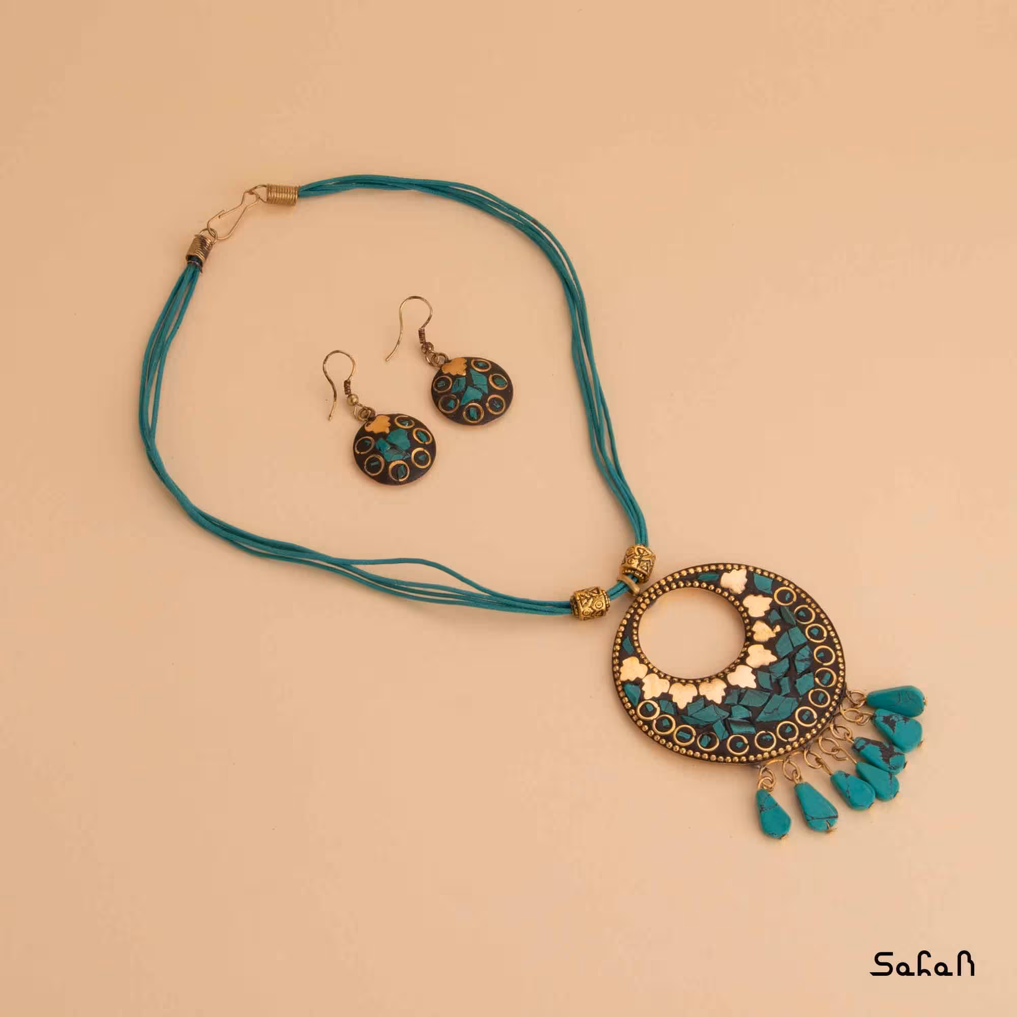 گردنبند نپالی دایره با گوشواره