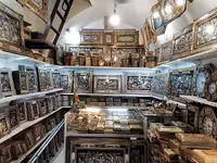 تابلو قلمزنی رومیزی با قاب خاتم کاری دوگل سبز 30در40