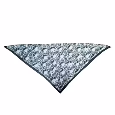 دستمال سر و گردن ورتا مدل اسکلت و گل رز کد HC-12