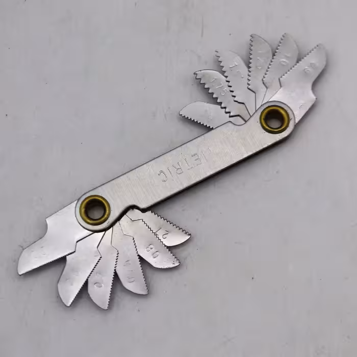 حدیده و قلاویز مدل کوییک کد YP-MT-032 مجموعه 33 عددی