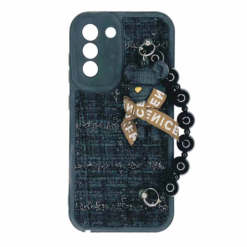 قاب گوشی Galaxy S21 FE سامسونگ همراه با دستبند مرواریدی و آویز خرسی