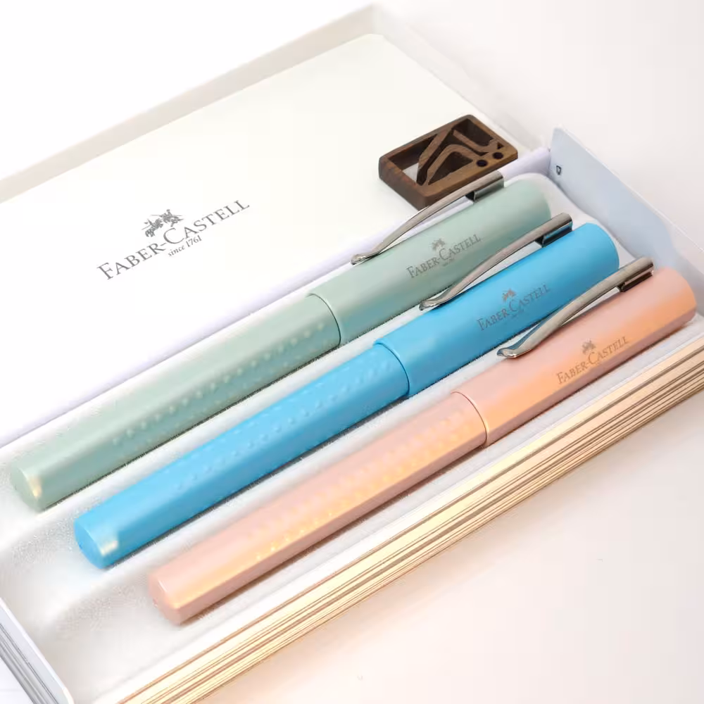 فابرکاستل خودنویس پرل 140986 FABER-CASTELL Fp Grip Pearl Edition M