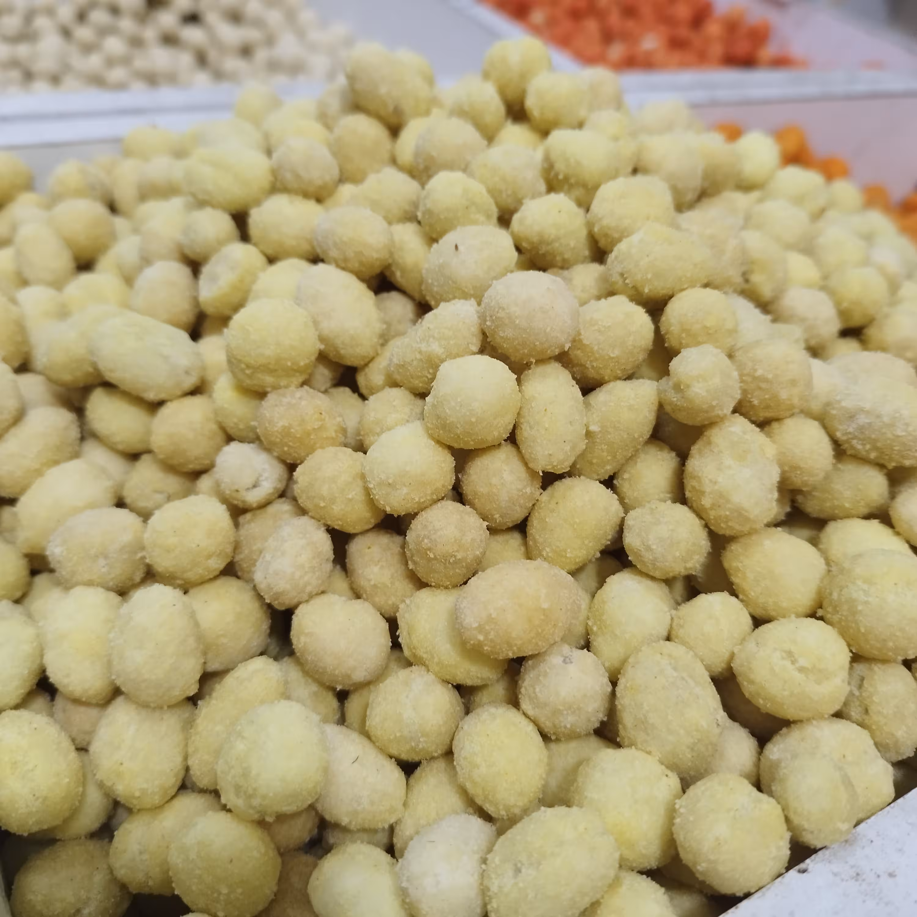 بادام زمینی روکش دار  لیمویی بار جدید تازه (یک کیلو) روکشدار