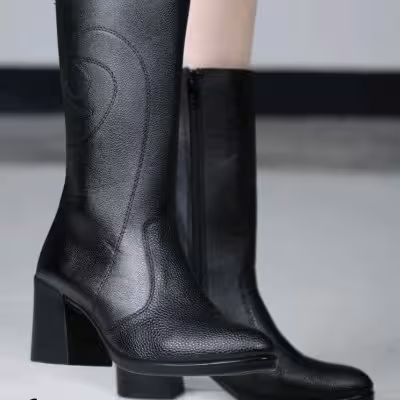 بوت پاشنه دار