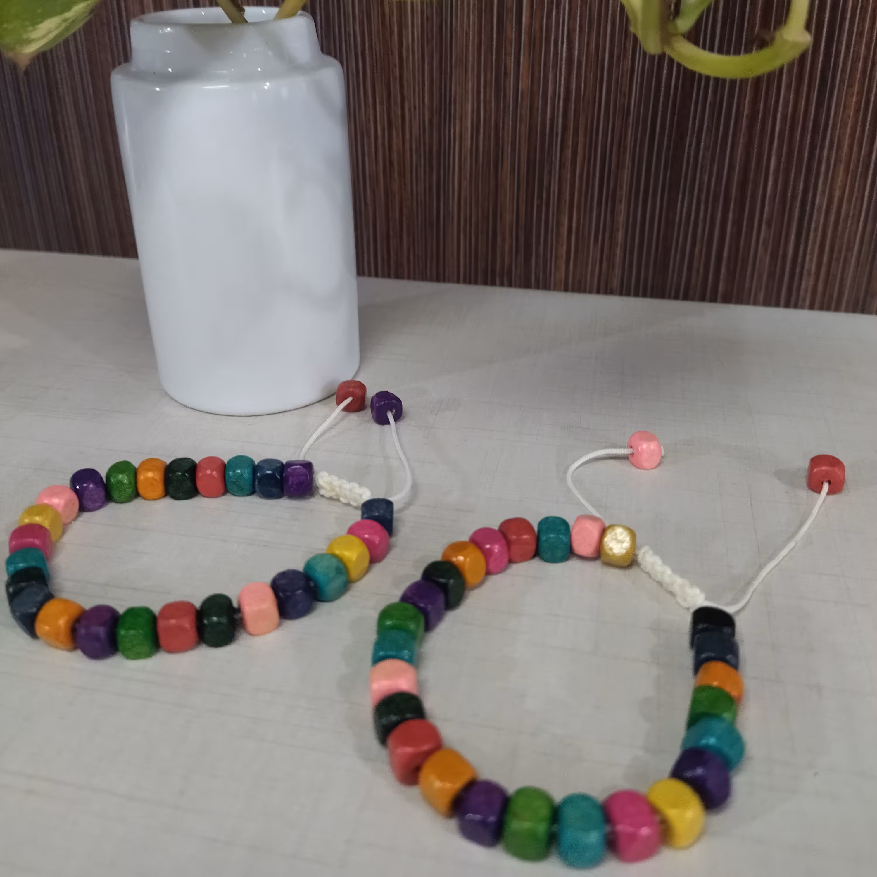 دستبند مهره ایی