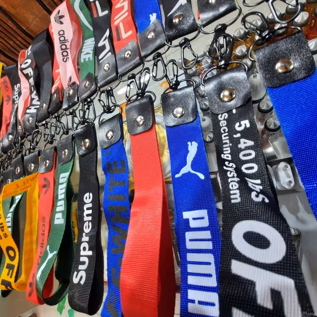 بند و آویز موبایل