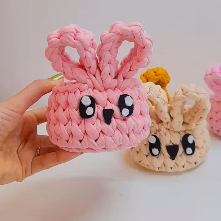 سبد خرگوشی رنگی  عیدانه