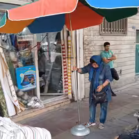 چتر هشت ضلعی برزنتی 2 متری مناسب آفتاب چند رنگ