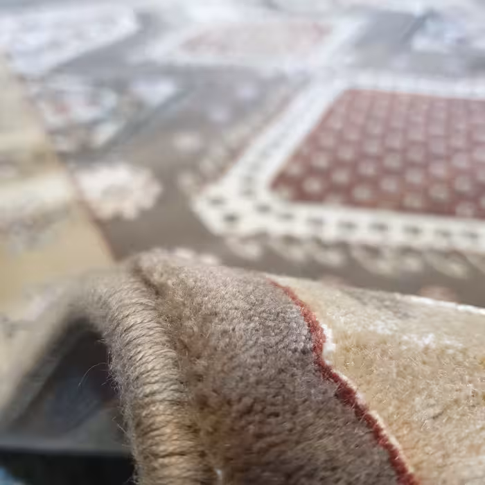 فرش ماشینی ساوین طرح 7706 زمینه گردویی