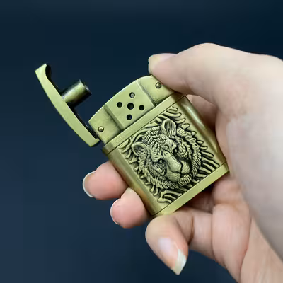 فندک مدل کلاسیک طرح شیر کد DKD-851