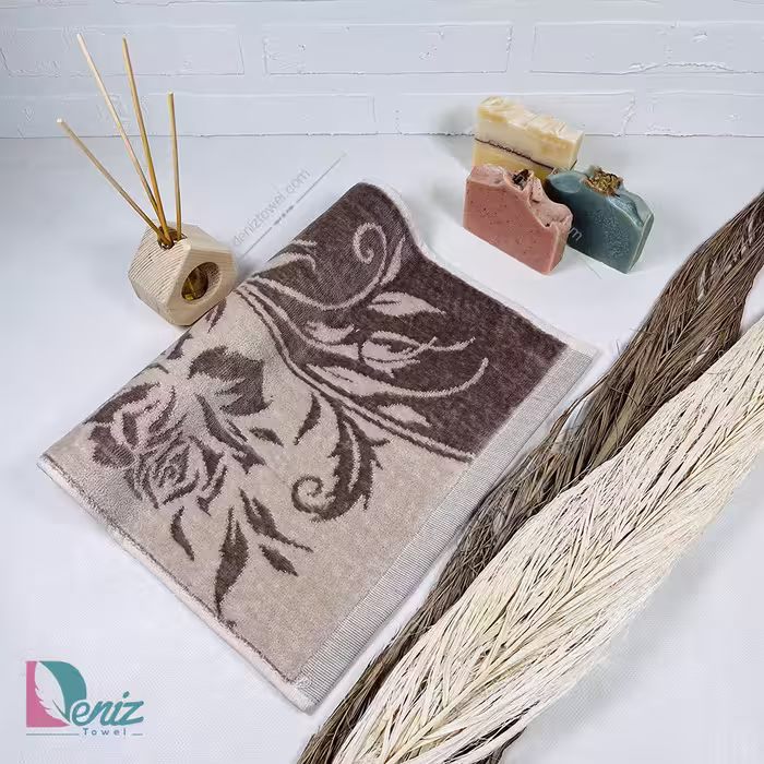 حوله دستی طرح چیچک رنگ نسکافه ای