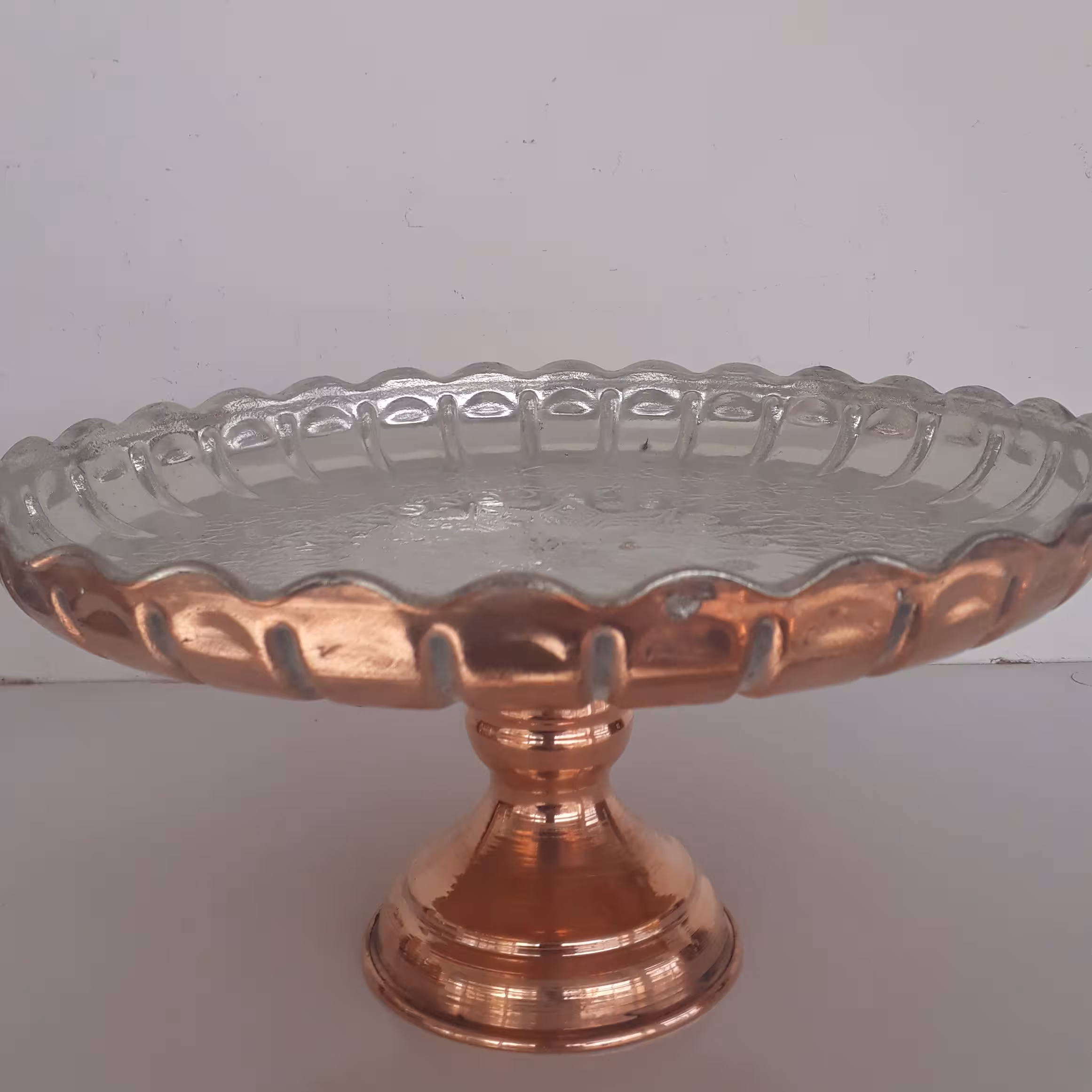 سینی مسی کنگره دار و پایه دار یزدی سایز 3