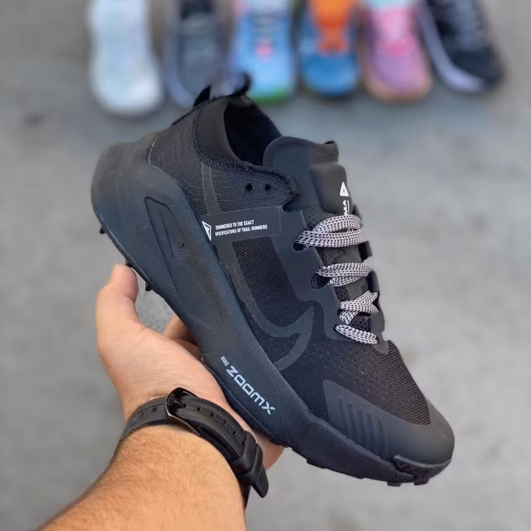 560 کتونی نایک دخترانه و زنانه مناسب ورزش و پیاده روی Nike
