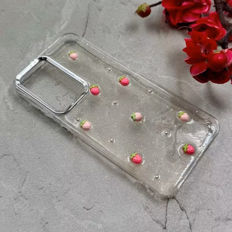 قاب گوشی Galaxy A26 سامسونگ شفاف شاین لنز کرومی برجسته طرح توت فرنگی