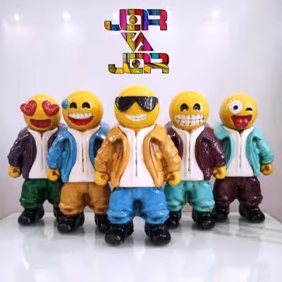 مجسمه ایموجی جذاب در اشکال مختلف یک عددی