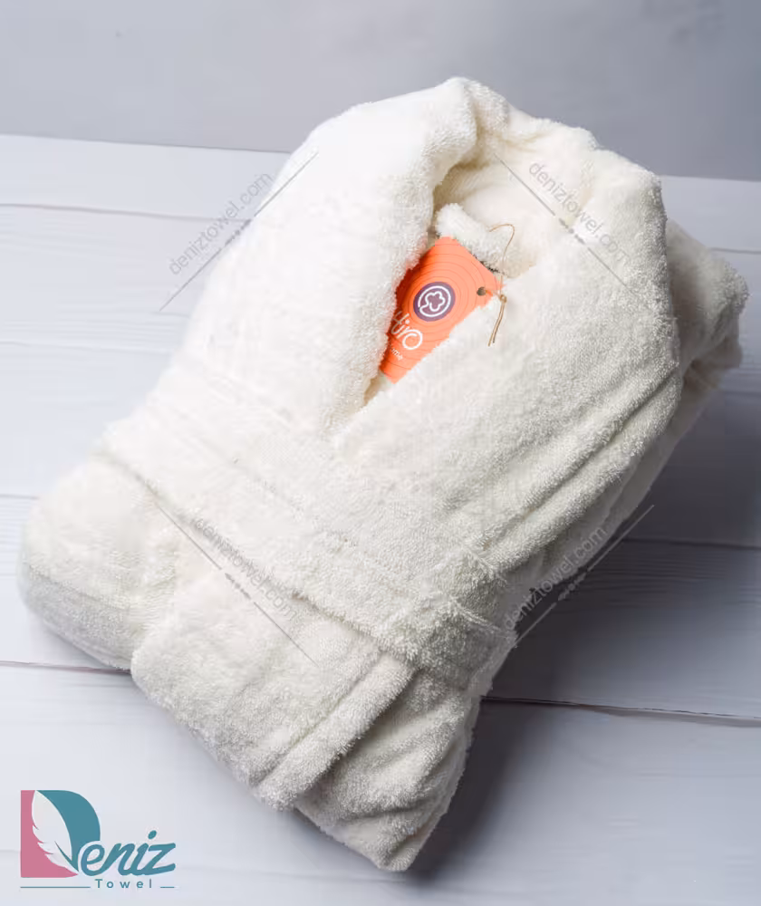 حوله تن پوش هیرو طرح سالوینو رنگ شیری