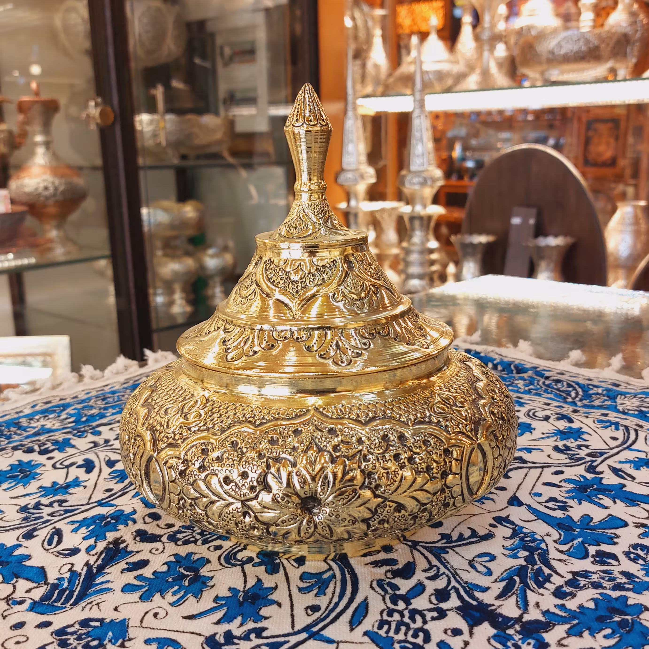 شکلات خوری سفینه کوچک آبکاری برنج سیاه قلم اسلیمی از با هم ست