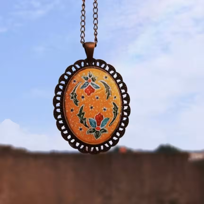 گردنبند مینا کاری 