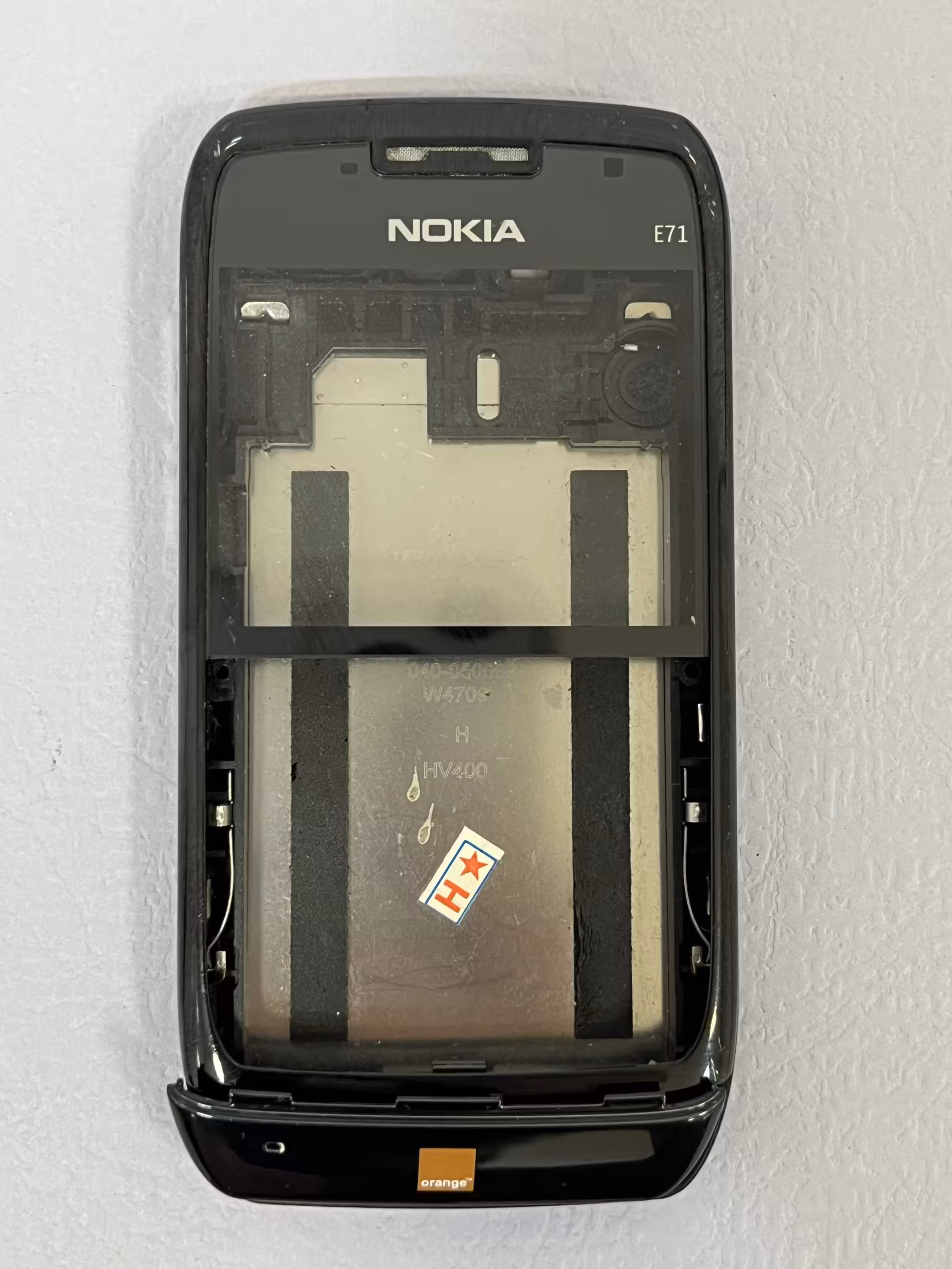 قاب نوکیا مدل Nokia E71 کیفیت جنس : فابریک و اورجینال آکبند کمپانی نوکیا نو و آکبند ( رنگ مشکی) بدون صفحه کلید“اصالت کالا”:”اورجینال”