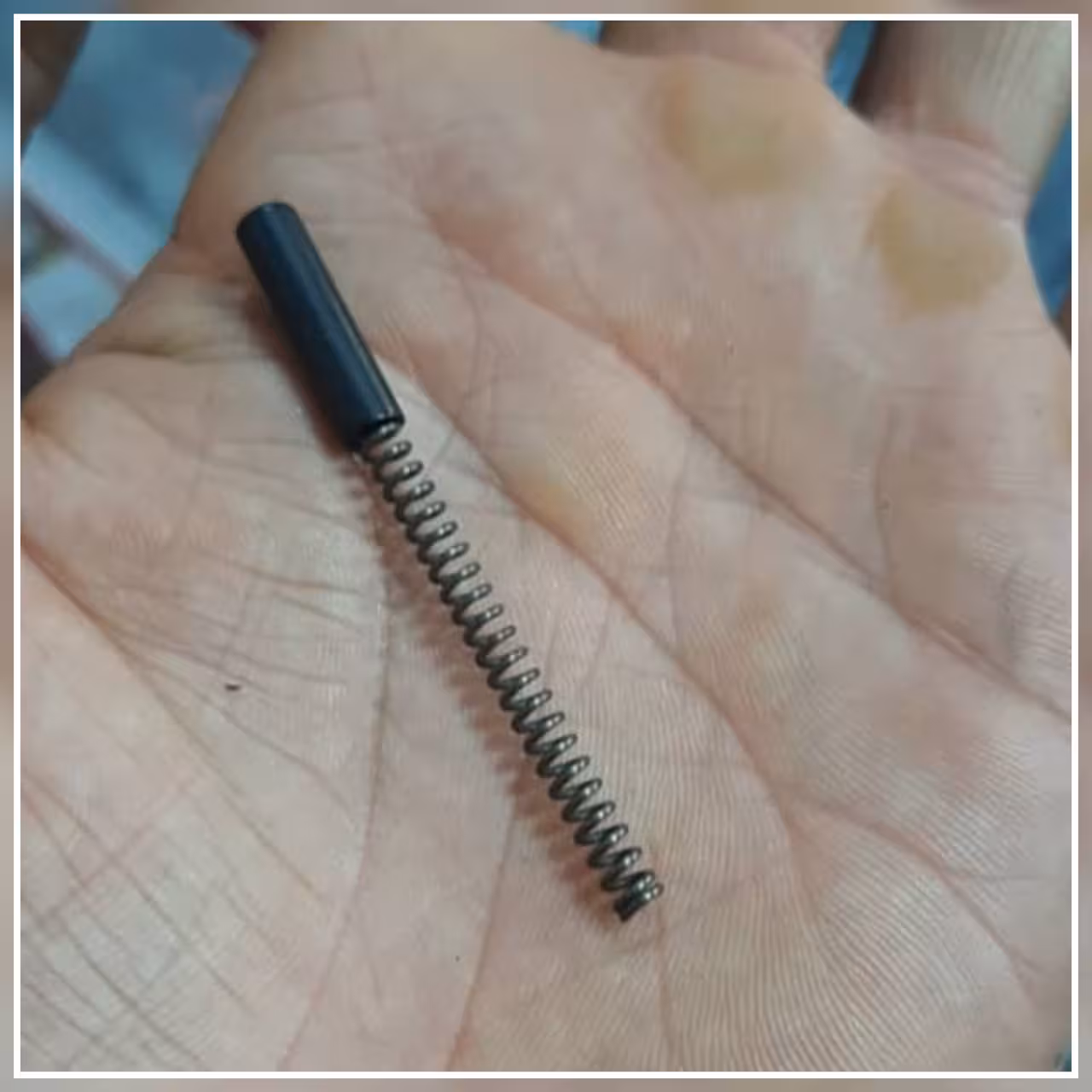 فنر وپیستون زیر بادمک 5و8 تیر اورجینال ساخت ترکیه