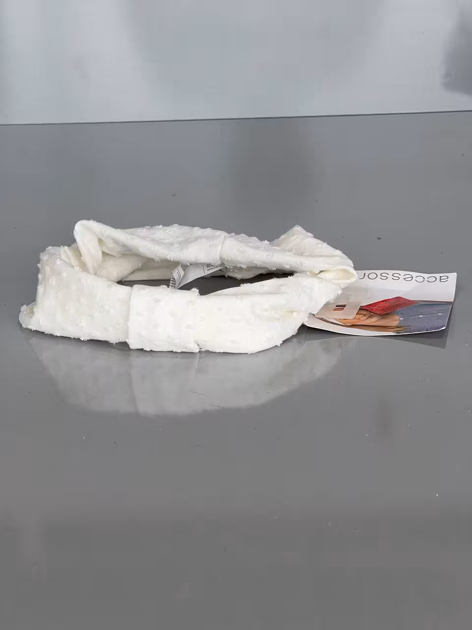 هدبند سفید گرهدار 👑