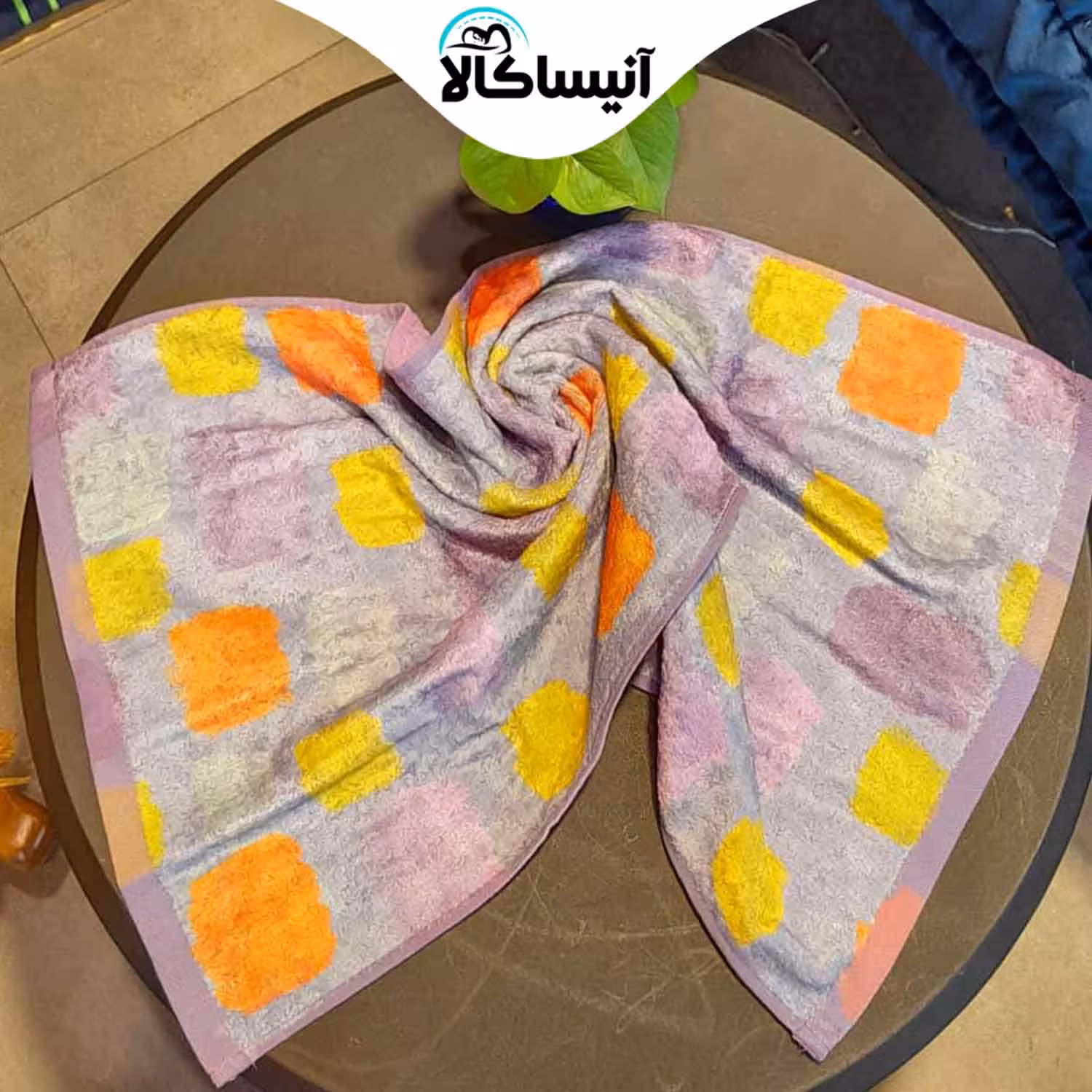حوله دستی برق لامع مدل جونیور طرح مربعی