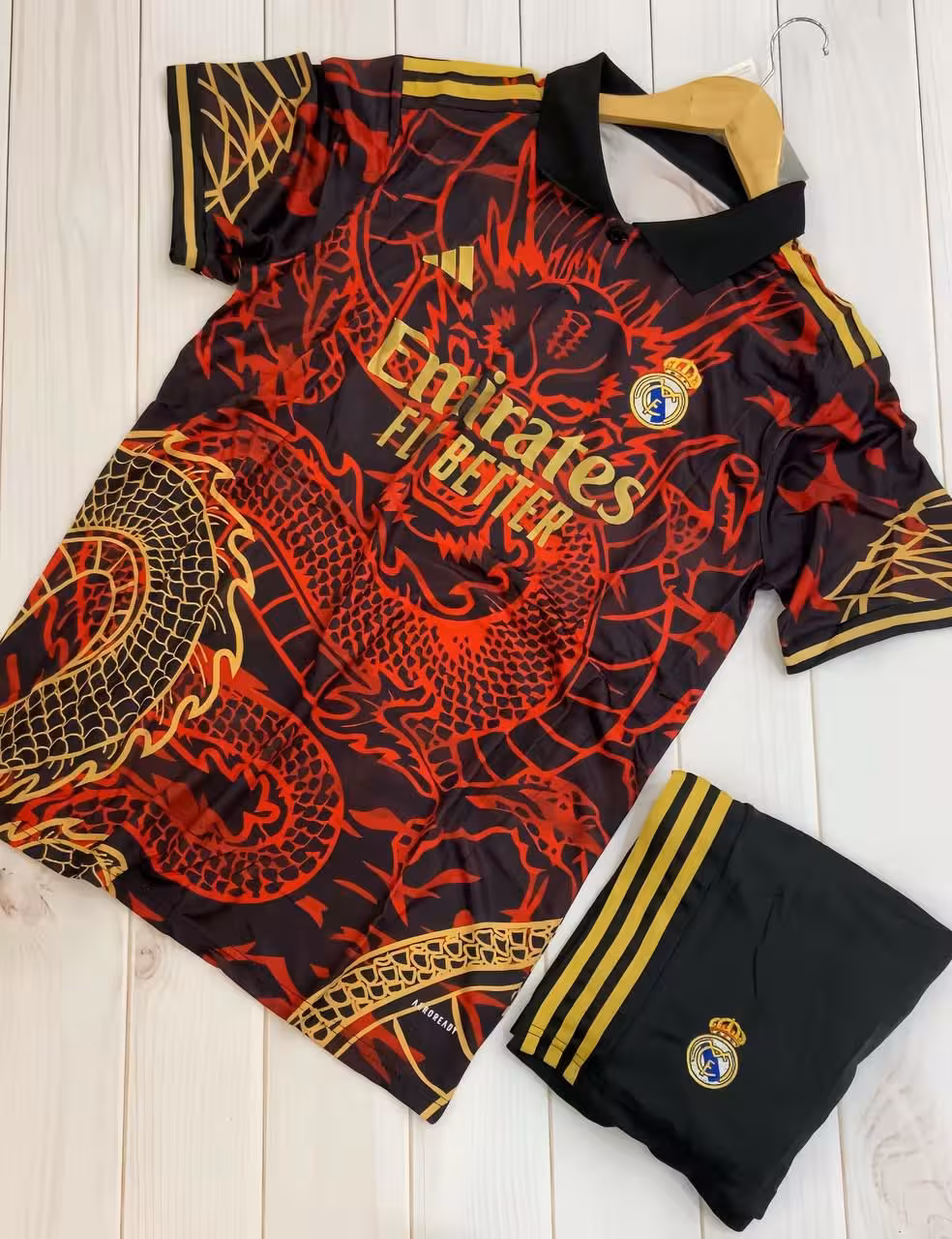 کیت کانسپت قرمز دراگون رئال مادرید 2025 هواداری