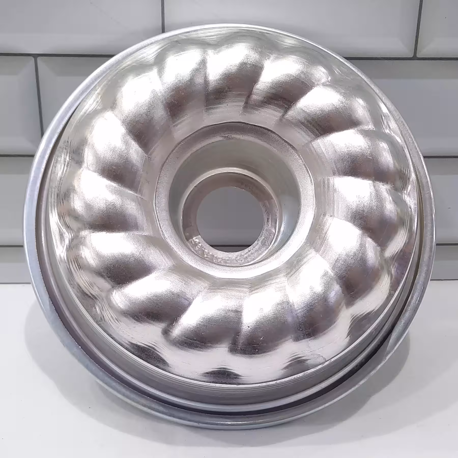 قالب آلومینیومی طرح 1006 قطر 19 سانت ارتفاع 6 سانت(مخصوص کیک و دسر)